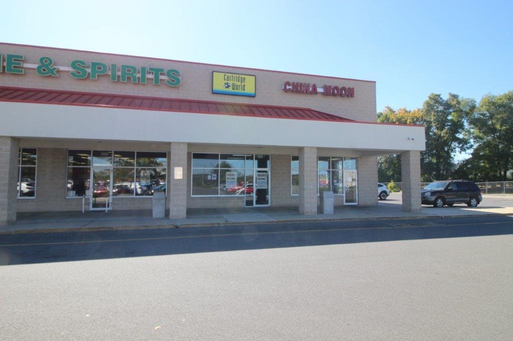 4810-4860 Penn Ave, Sinking Spring, PA for lease Building Photo- Image 1 of 13