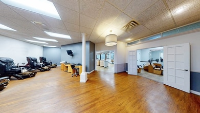 5300 S 108th St, Hales Corners, WI for lease Interior Photo- Image 1 of 7