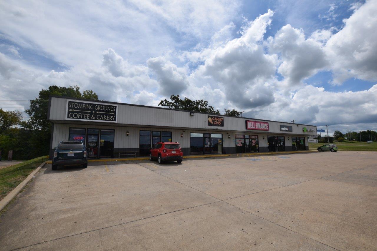 83981 Highway 59, Stilwell, OK 74960 Stilwell Center