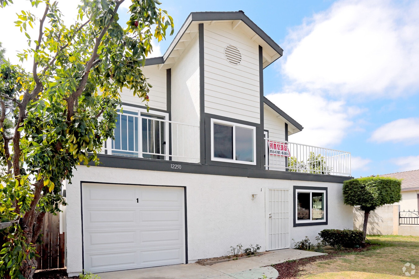 12250 216th St, Hawaiian Gardens, CA 90716