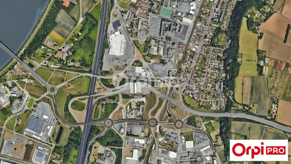 Office in Valence for sale - Building Photo - Image 3 of 3