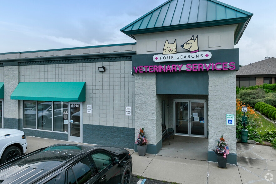 6936 Grand River Rd, Brighton, MI for lease - Building Photo - Image 2 of 5