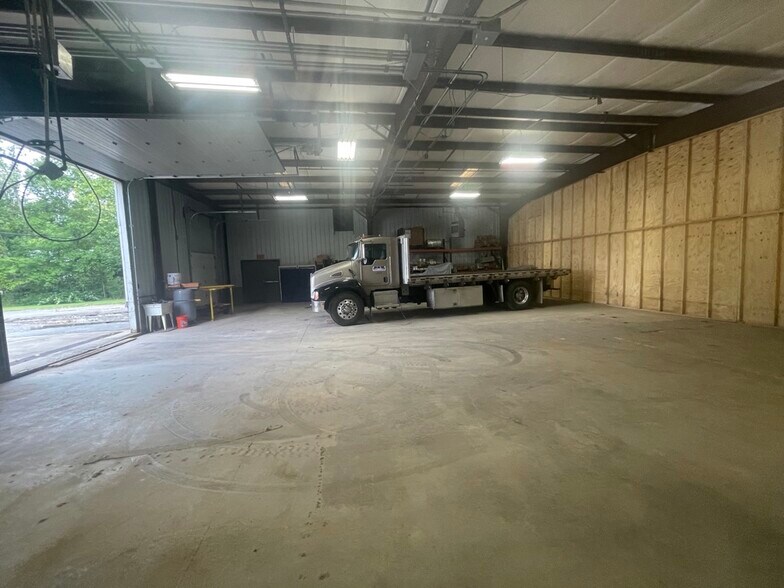 202 W Bridge Dr, Morgan, PA for sale - Building Photo - Image 1 of 1