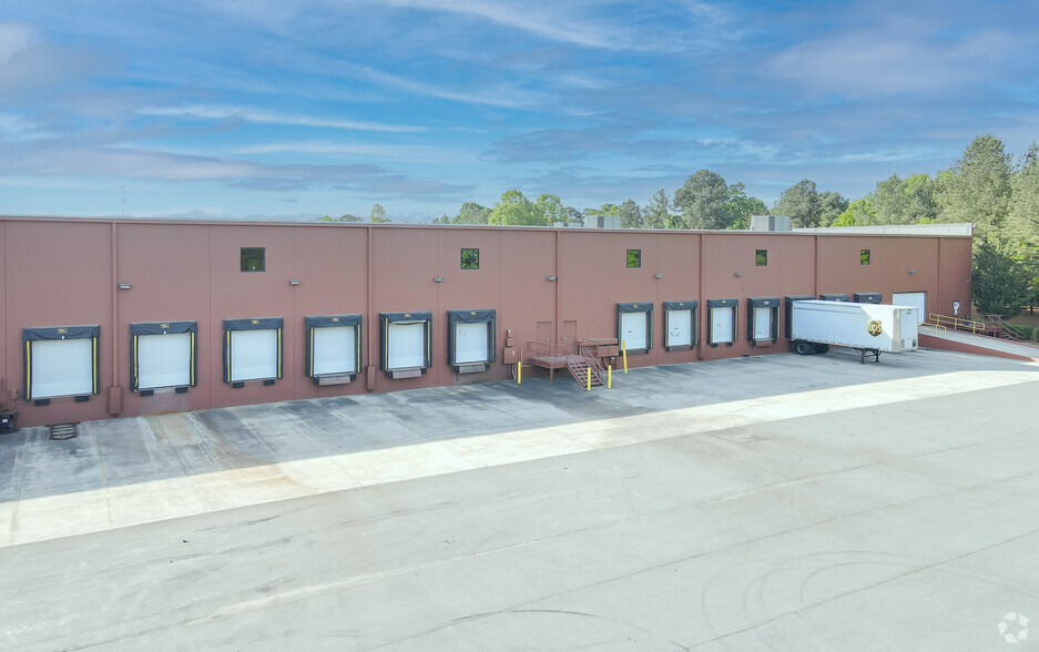 6965 Northpark Blvd, Charlotte, NC for lease - Building Photo - Image 2 of 4