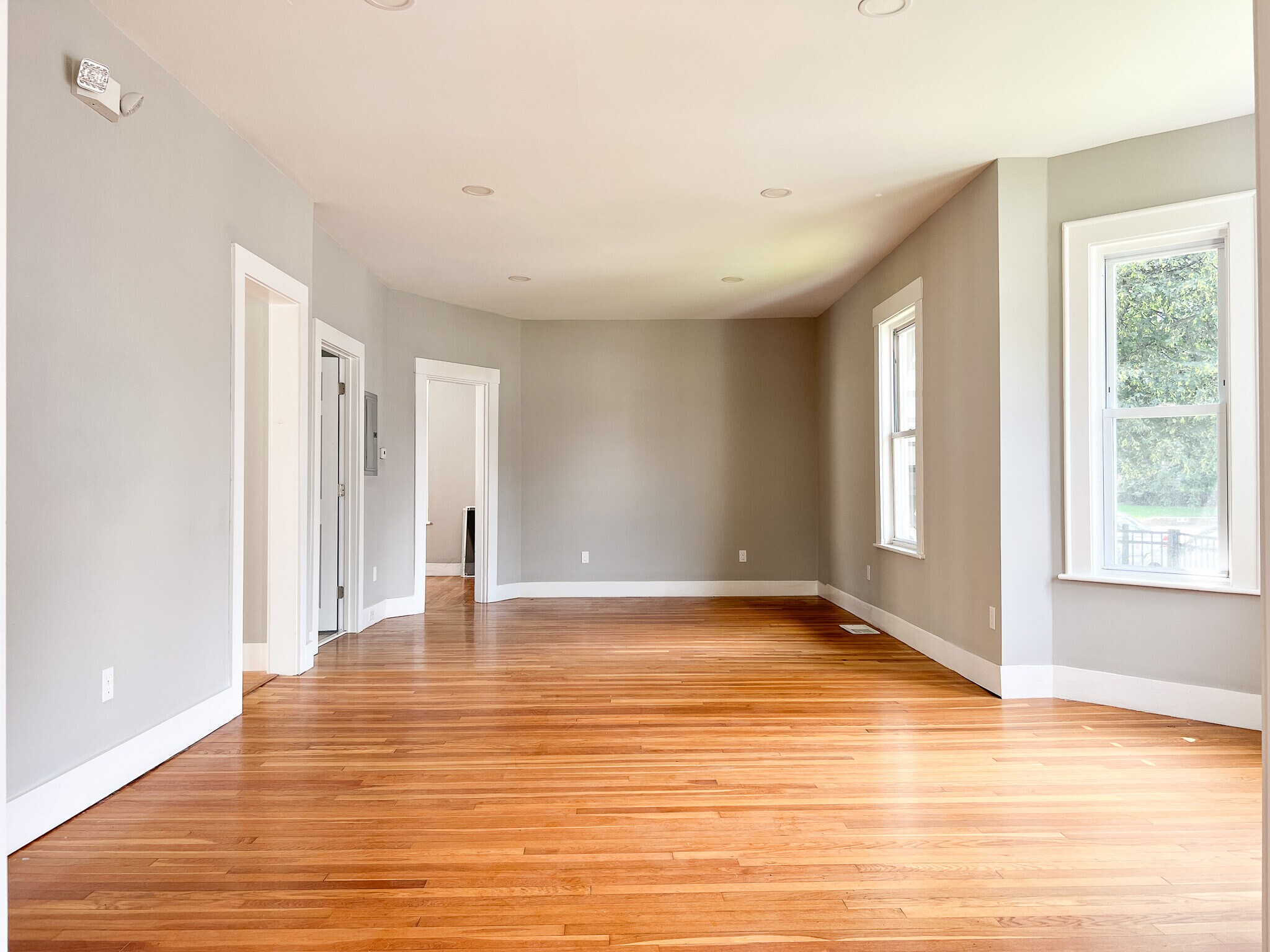 642 Moody St, Waltham, MA for sale Interior Photo- Image 1 of 1