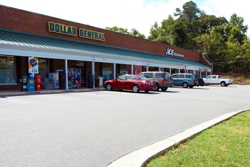 711-715 W Main St, Jamestown, NC for sale Building Photo- Image 1 of 1