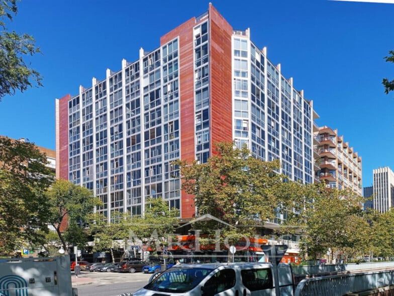 Office in Madrid, Madrid for lease - Interior Photo - Image 1 of 1