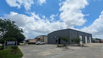 1765 W Commerce Pky, Beaumont TX - Warehouse