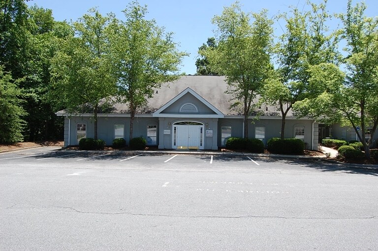 3780 Bridge Rd, Norcross, GA 30092