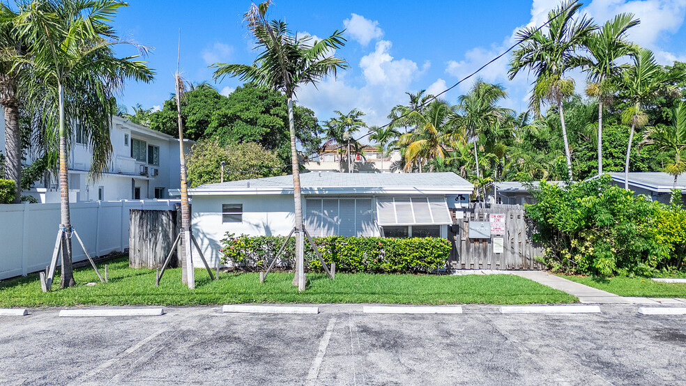 817 NE 18th Ave, Fort Lauderdale, FL for sale - Building Photo - Image 2 of 52