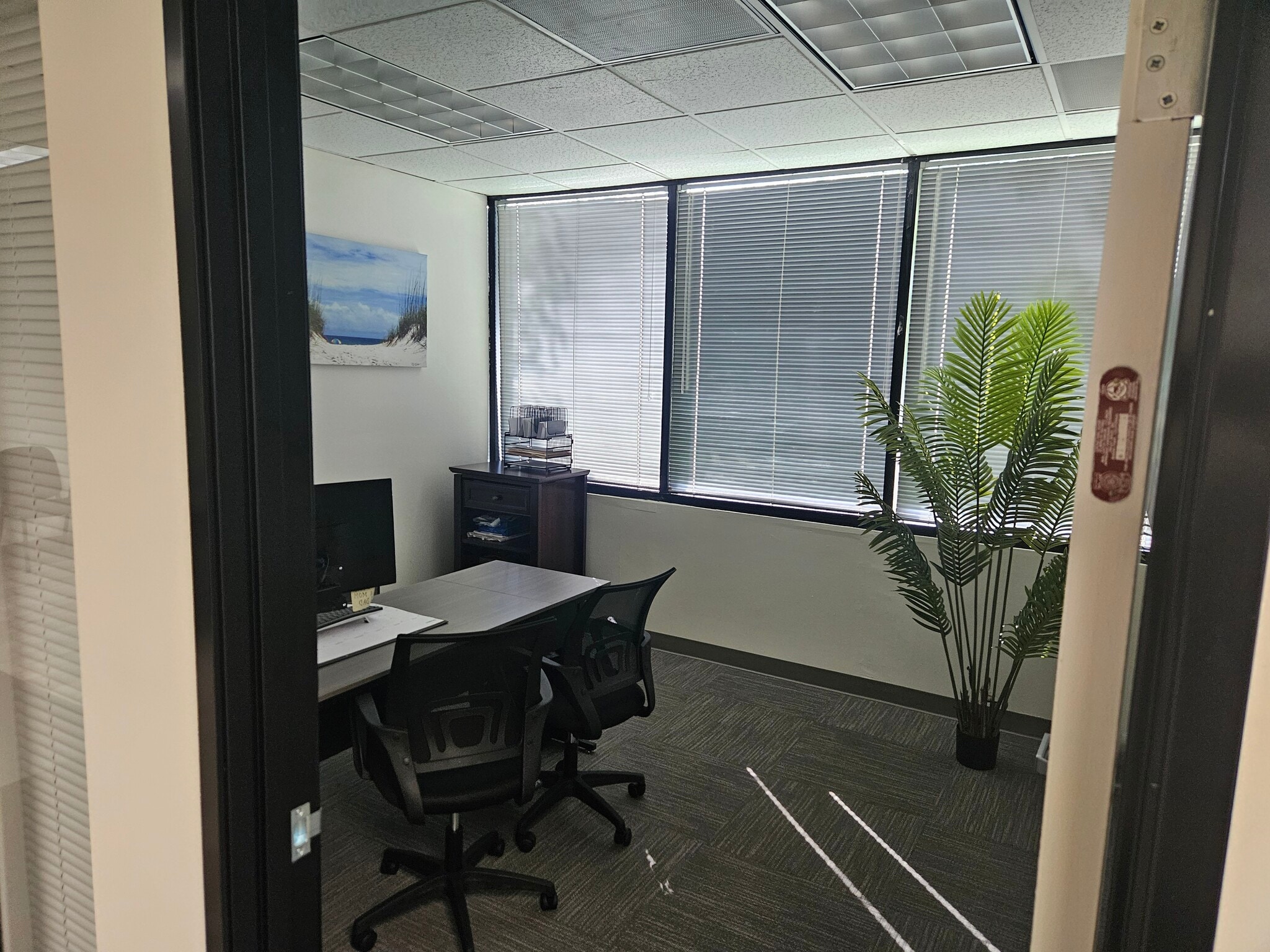 16600 Sherman Way, Van Nuys, CA for lease Interior Photo- Image 1 of 3