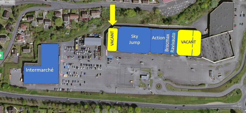 Retail in Cauffry for lease - Building Photo - Image 2 of 2