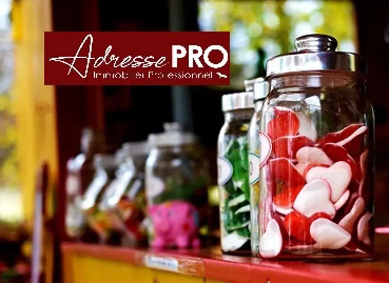 Retail in La Rochelle for lease Building Photo- Image 1 of 4