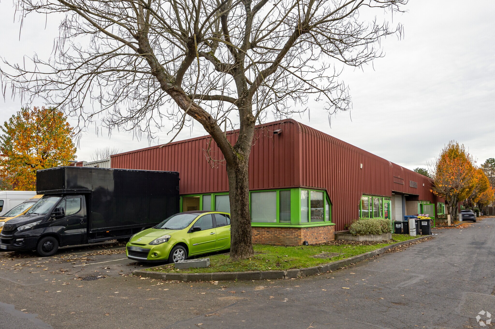 19 Avenue Albert Einstein, Le Blanc-Mesnil for lease Primary Photo- Image 1 of 3