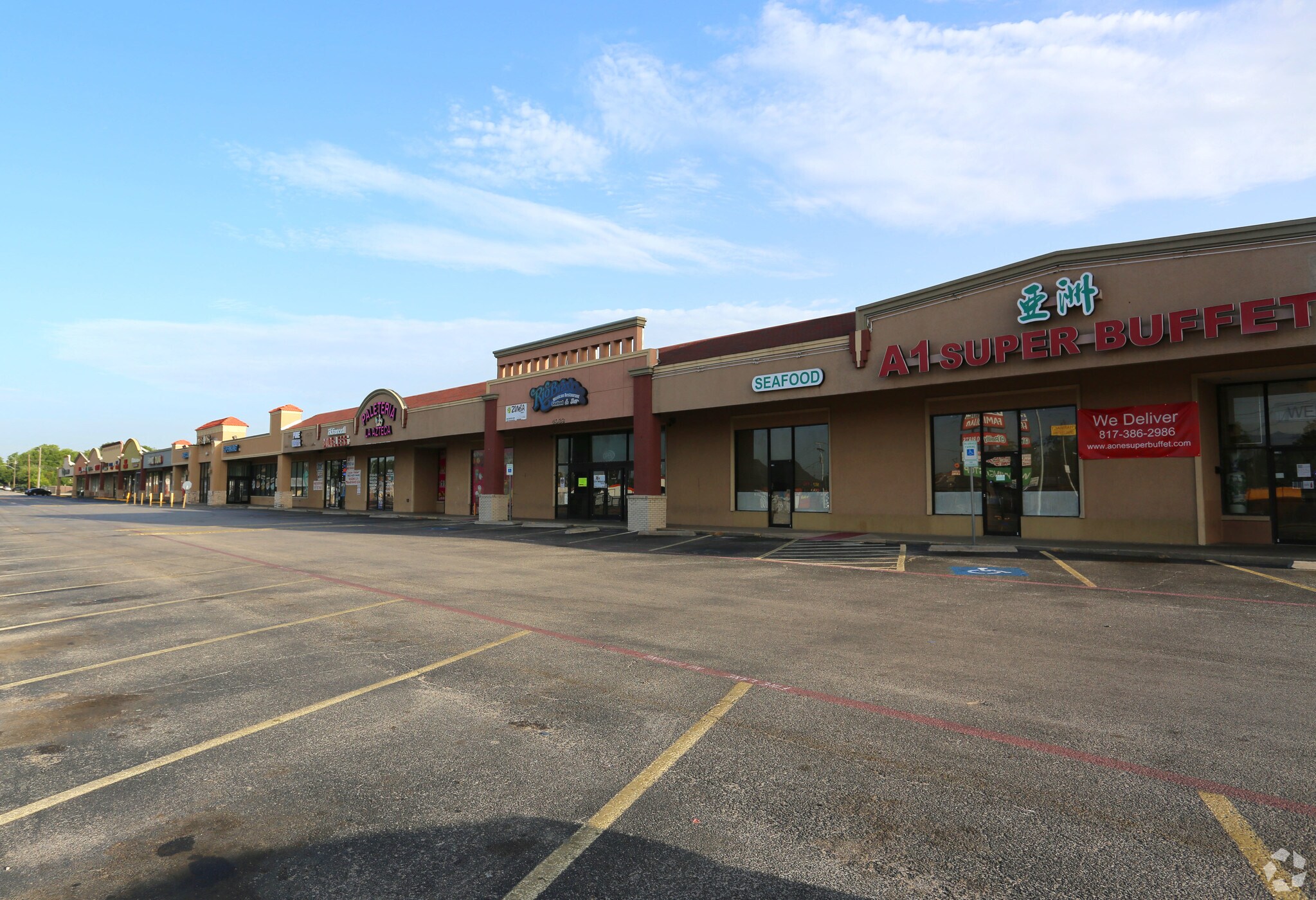 4011-4033 E Belknap St, Haltom City, TX for sale Primary Photo- Image 1 of 1