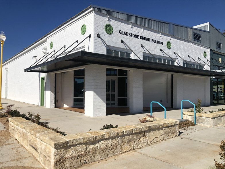 700 Elm St, Waco, TX for sale - Building Photo - Image 1 of 1