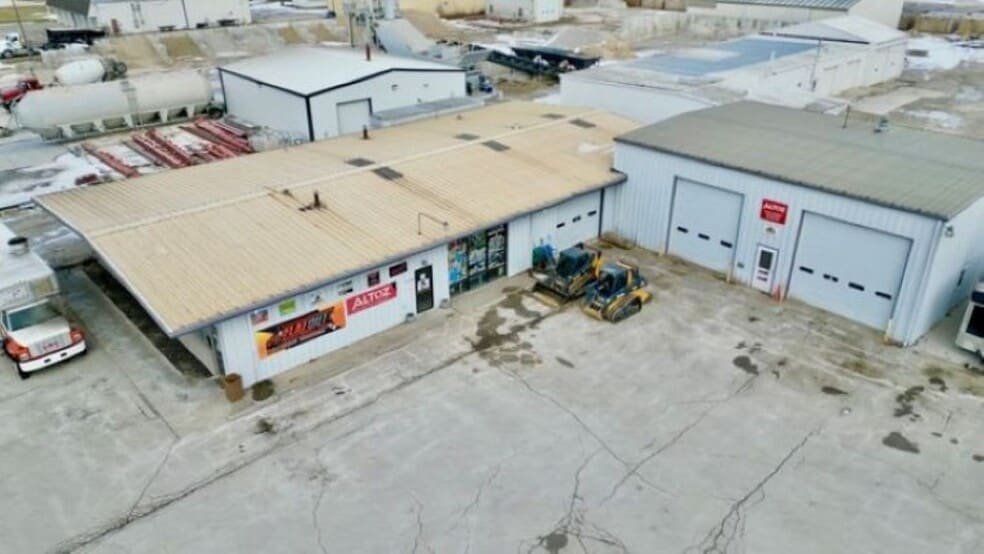 1304 N Division St, Pontiac, IL for sale - Building Photo - Image 3 of 26