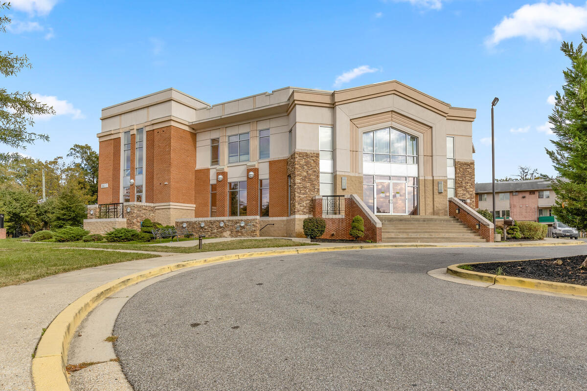 5617 54th Ave, Riverdale, MD 20737