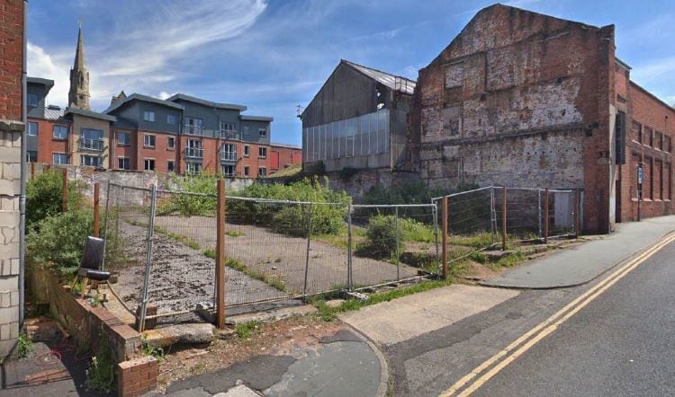 33 Manchester Rd, Preston for sale - Primary Photo - Image 1 of 2