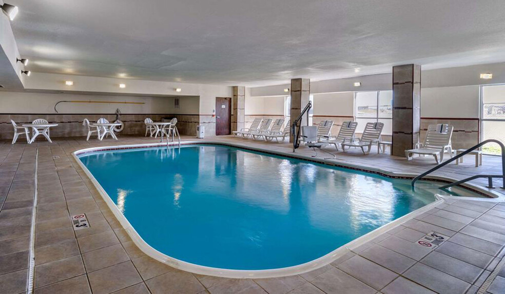 4555 Belt Line Rd, Addison, TX for sale - Building Photo - Image 1 of 1