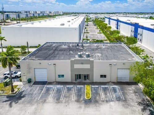 6360 NW 99th Ave, Doral, FL for lease - Building Photo - Image 2 of 11