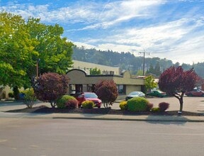 302 E Smith St, Kent, WA for lease Building Photo- Image 2 of 2