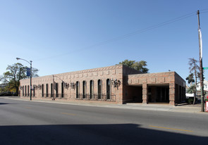 U.S. Bank - Chicago, IL - Drive Through Restaurant