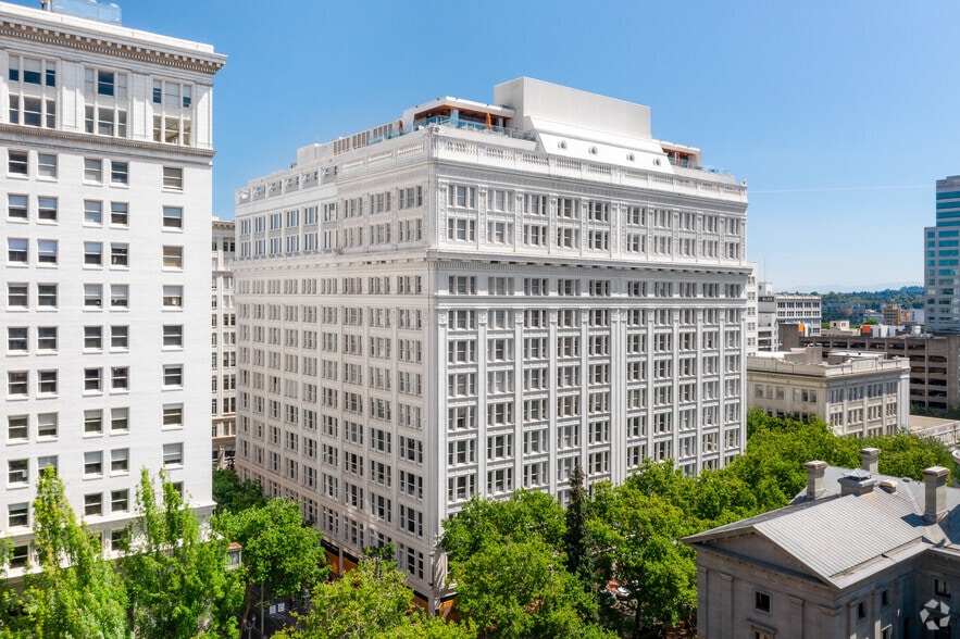 621 SW 5th Ave, Portland, OR for lease - Building Photo - Image 2 of 21