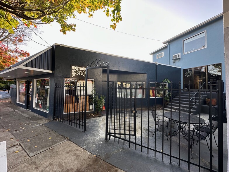 4502-4512 NE Sandy Blvd, Portland, OR for lease - Building Photo - Image 1 of 1