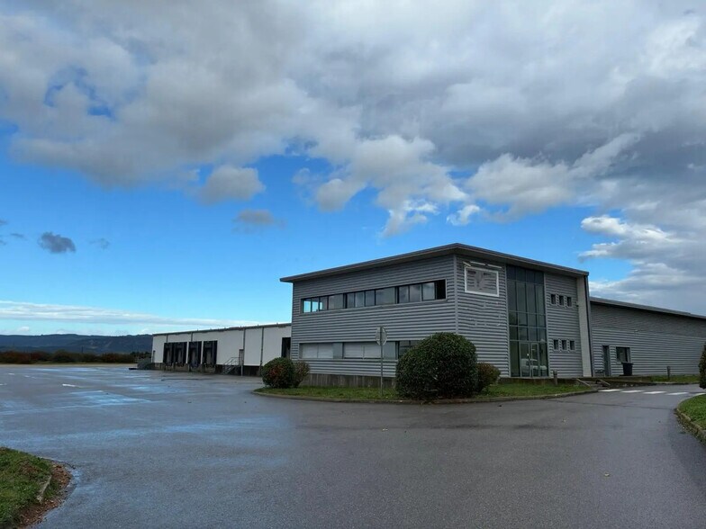 Industrial in Montéléger for lease - Building Photo - Image 1 of 4