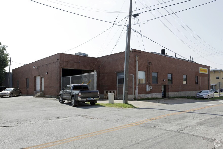 1655 E 6th St, Tulsa, OK for lease - Building Photo - Image 2 of 3