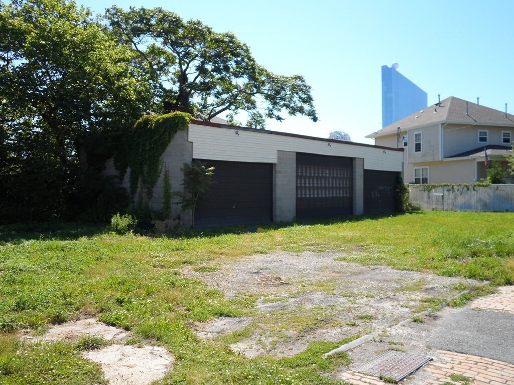 137 Clinton Ave, Atlantic City, NJ for sale Primary Photo- Image 1 of 1