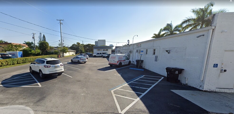 608 NE 2nd Ct, Hallandale, FL for lease - Building Photo - Image 2 of 6