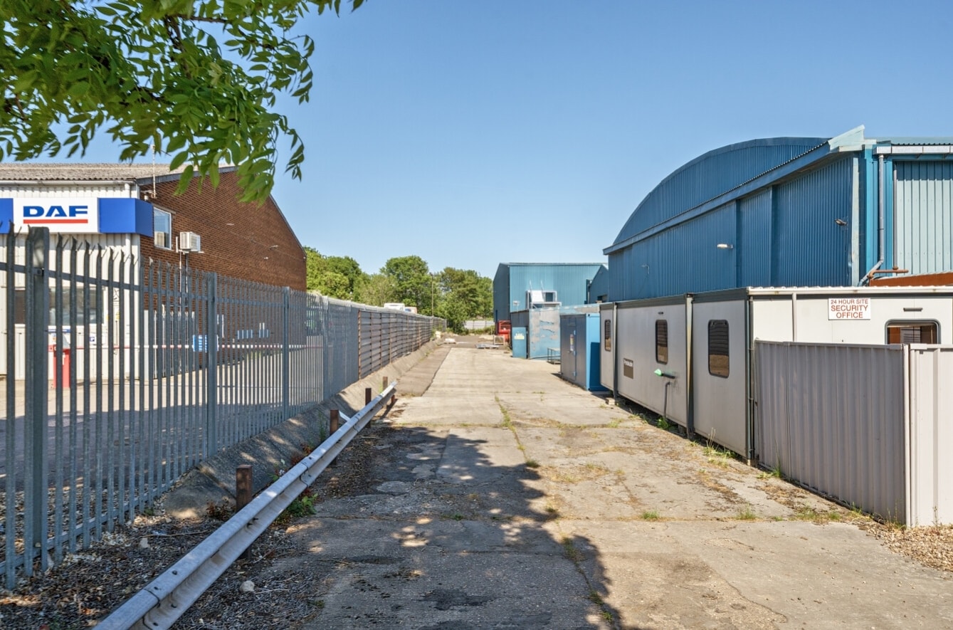 1 Sleaford Rd, Lincoln for lease Building Photo- Image 1 of 5