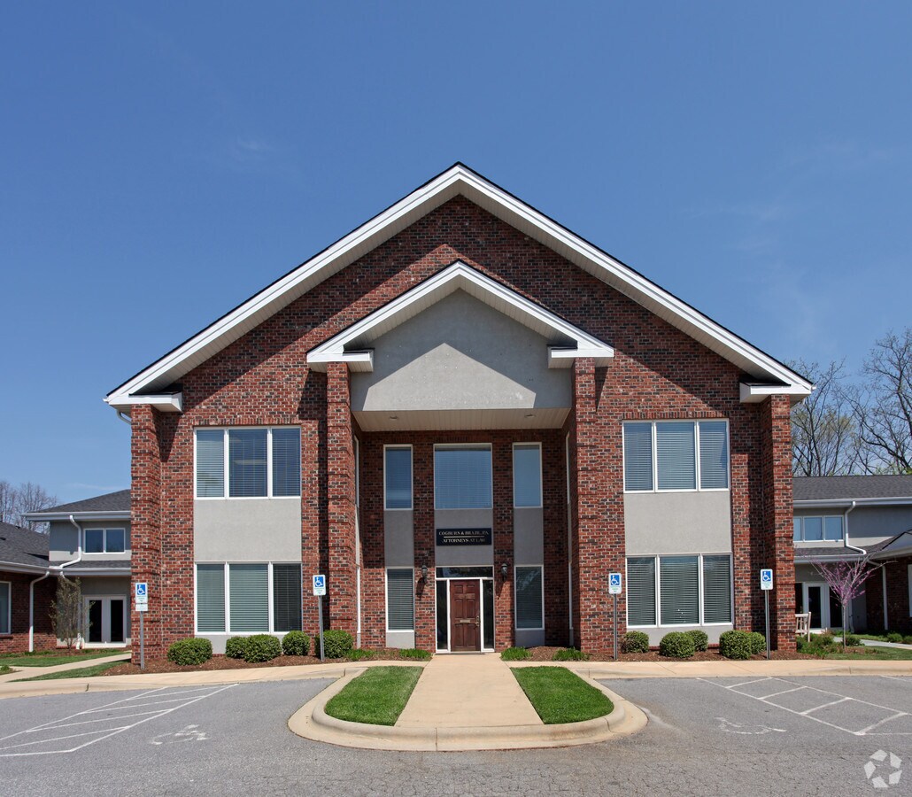 77 Central Ave, Asheville, NC 28801