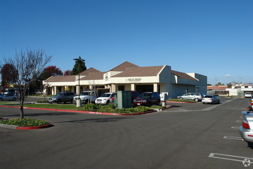 1760-1764 S Broadway, Santa Maria, CA for lease - Building Photo - Image 3 of 3