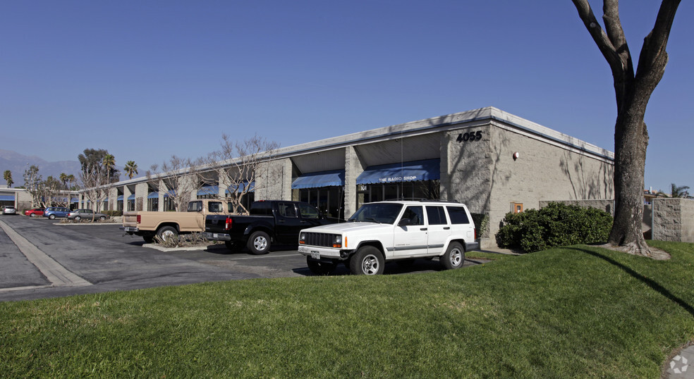 4025-4055 E Guasti Rd, Ontario, CA for lease - Building Photo - Image 1 of 6