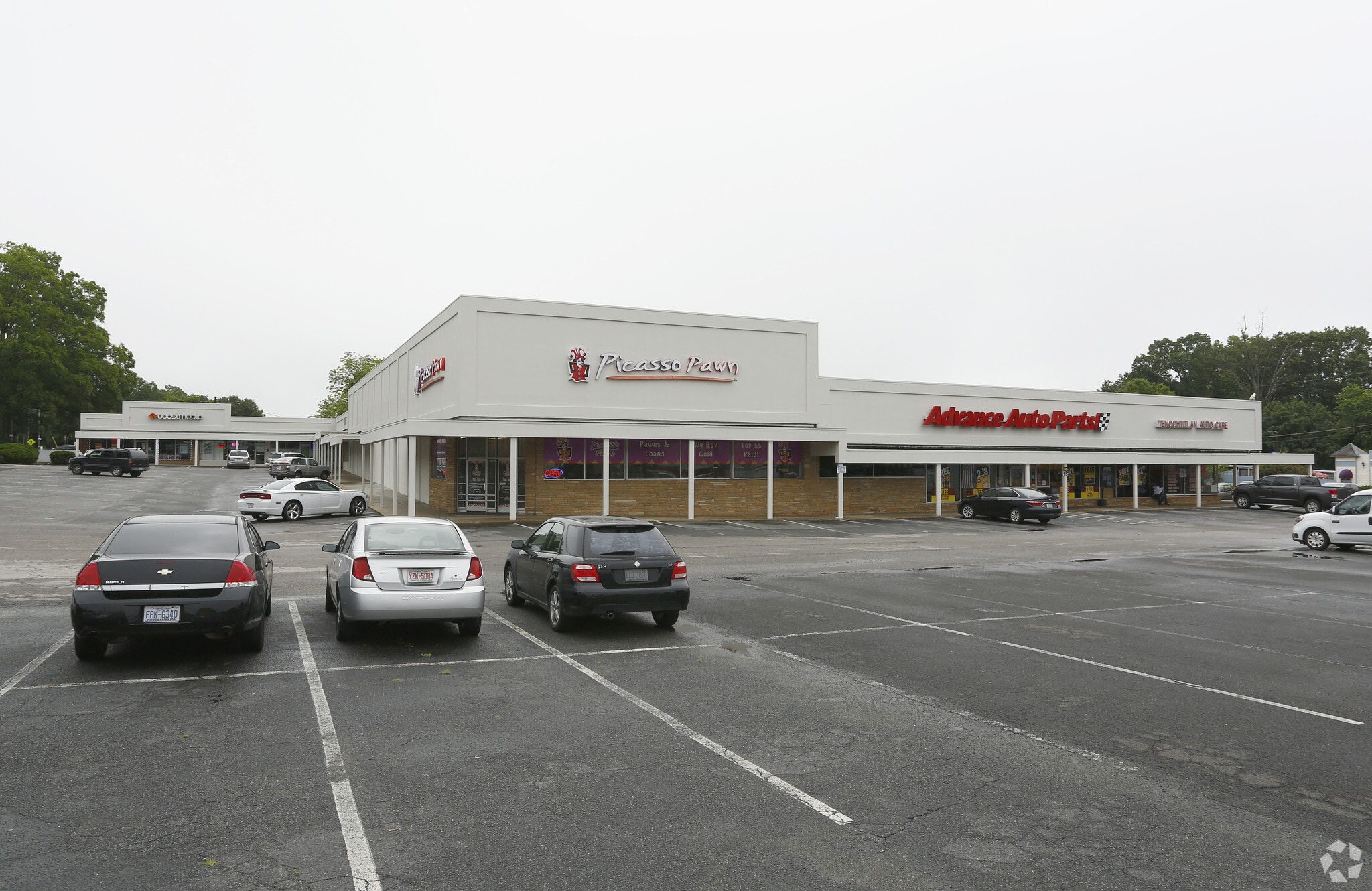 2206-2230 N Roxboro St, Durham, NC for lease Primary Photo- Image 1 of 10