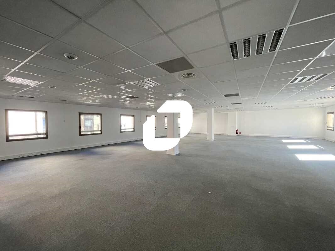 Office in Lyon for lease Interior Photo- Image 1 of 13