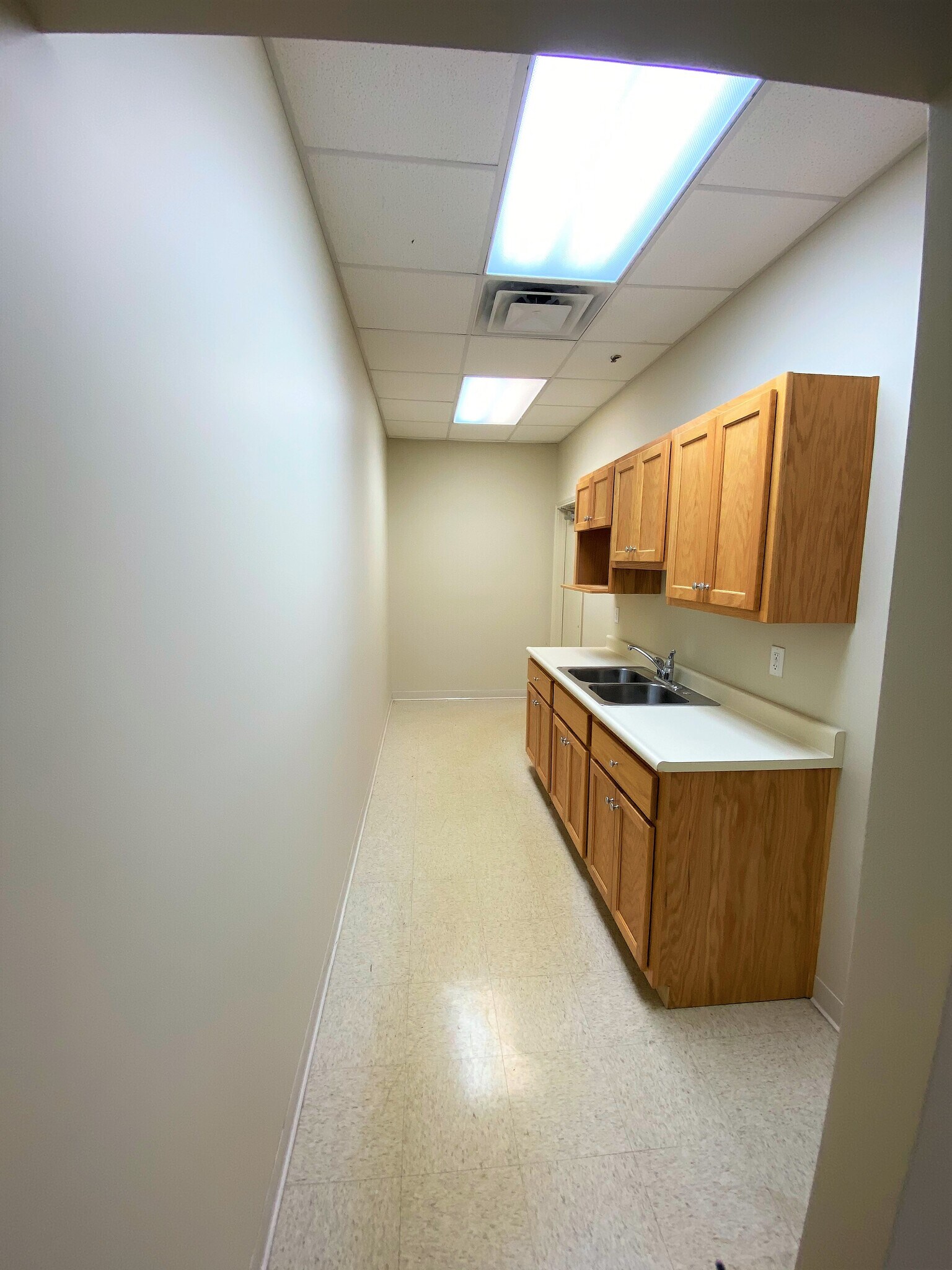 26222628 Ring Rd, Elizabethtown, KY 42701 Waterside Place