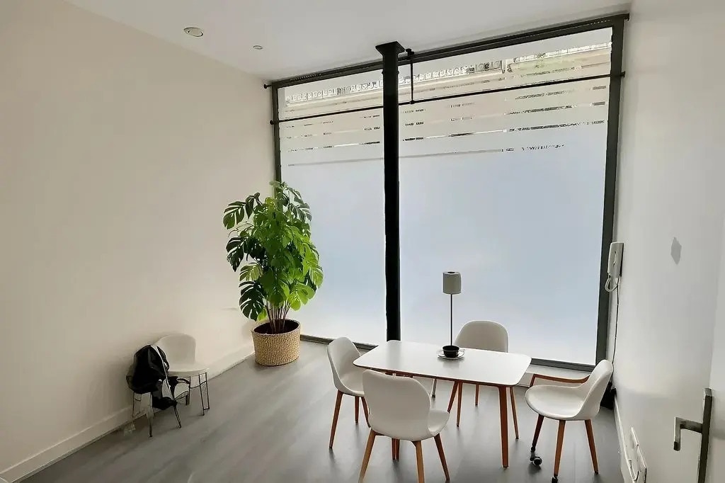 8 Rue Clapeyron, Paris for sale Interior Photo- Image 1 of 8