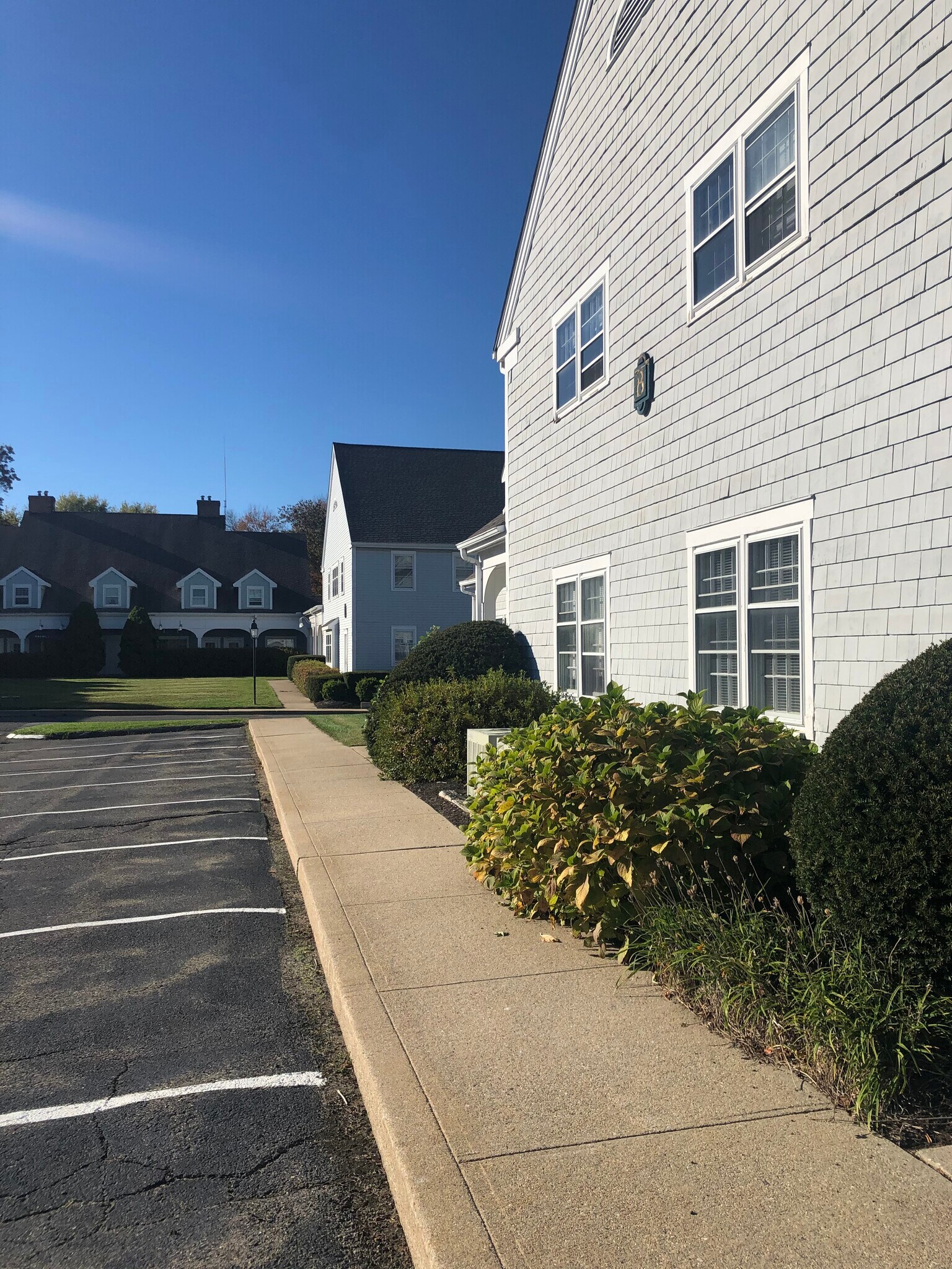 755 Main St, Monroe, CT 06468 Bldg 8