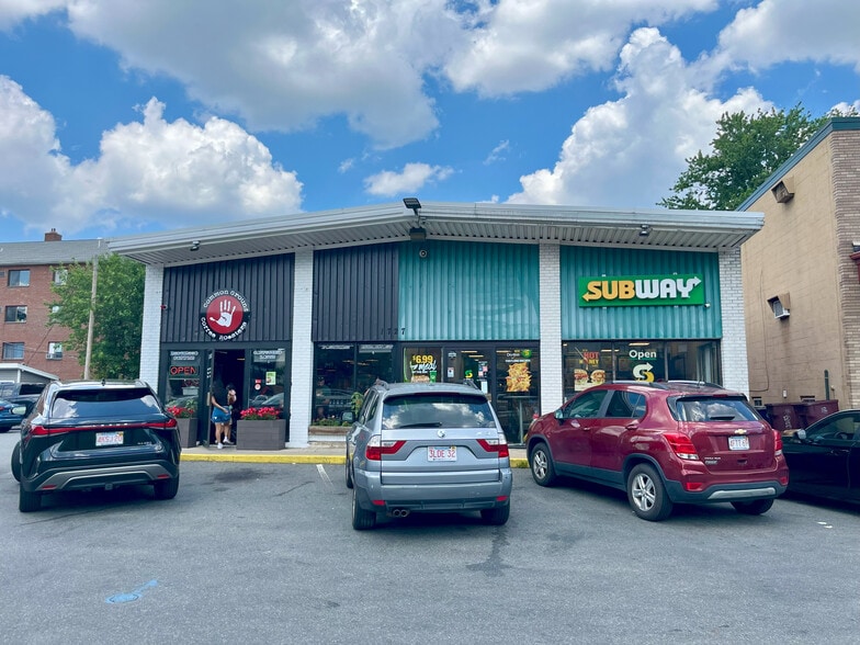 1727 Revere Beach Pky, Everett, MA for sale - Building Photo - Image 2 of 3