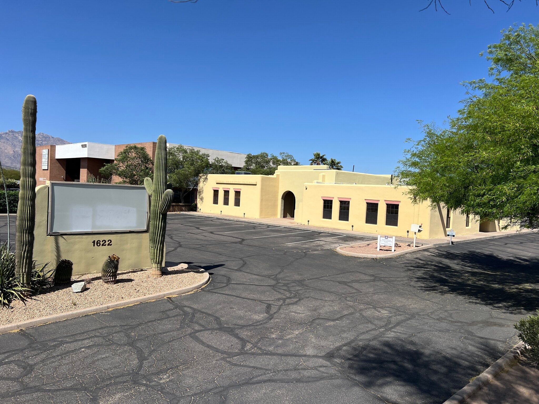 1622 N Swan Rd, Tucson, AZ for sale Building Photo- Image 1 of 16