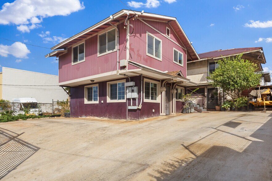 932 Waiakamilo Rd, Honolulu, HI for sale - Building Photo - Image 2 of 15
