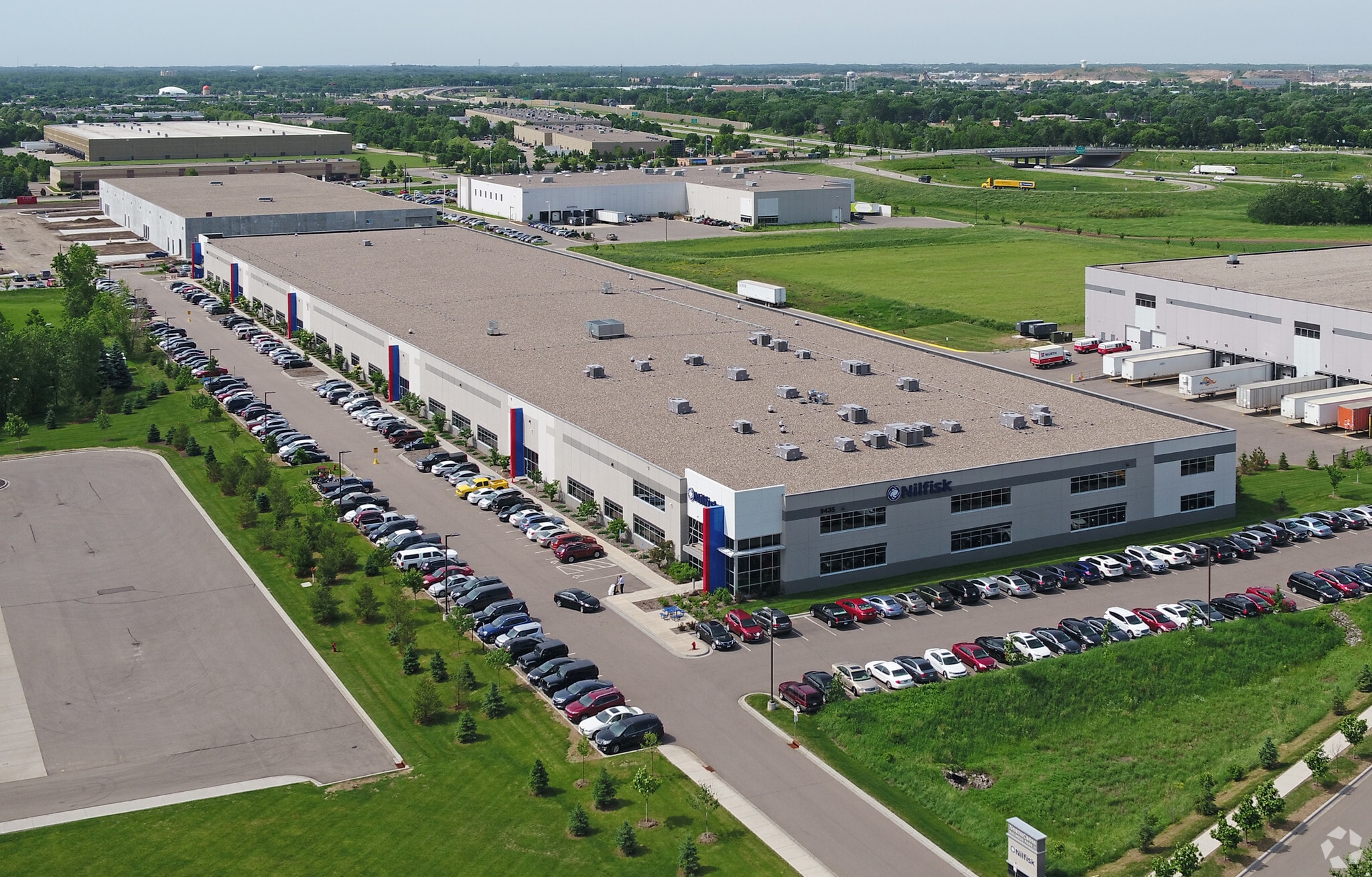 9435 Winnetka Ave N, Brooklyn Park, MN for sale Building Photo- Image 1 of 7