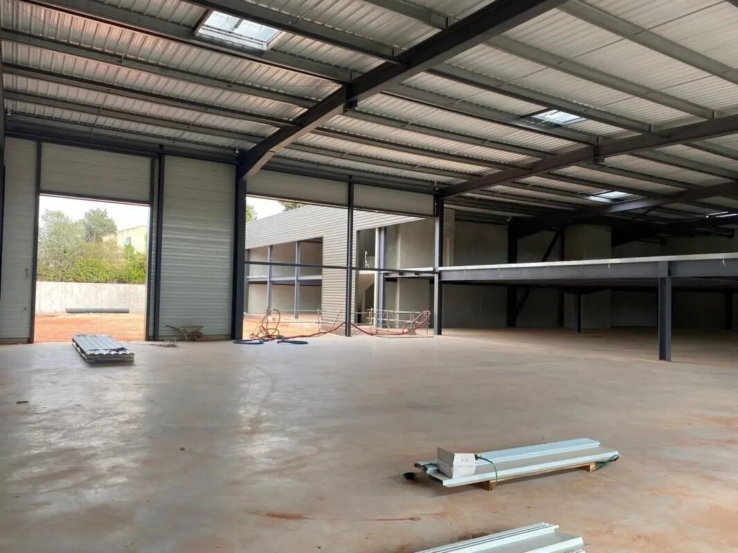 Industrial in Ollioules for lease Interior Photo- Image 1 of 6