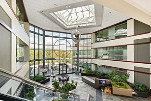 1500-1550 Liberty Ridge Dr, Wayne PA - Business Park