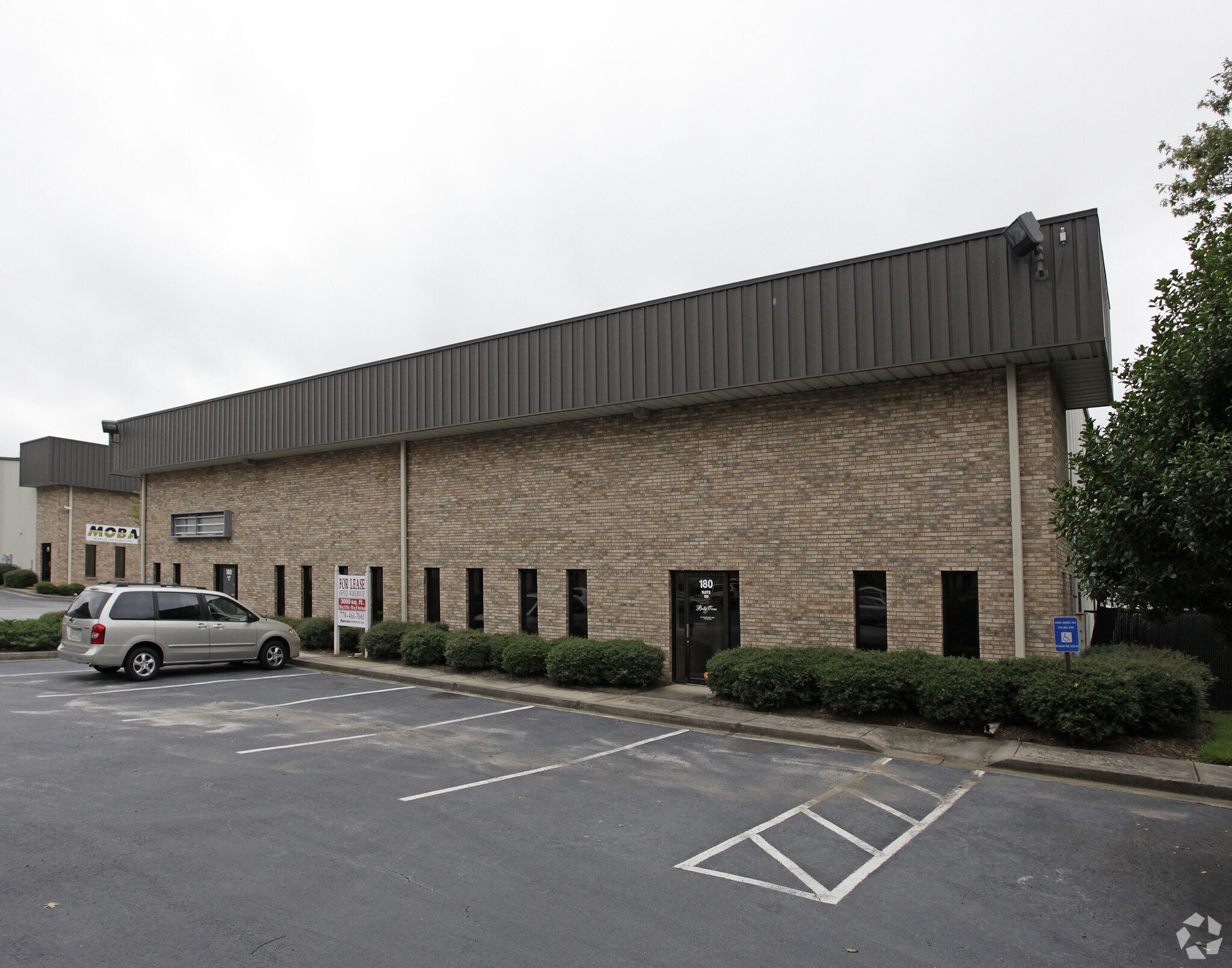 180 Walter Way, Fayetteville, GA for sale Primary Photo- Image 1 of 1