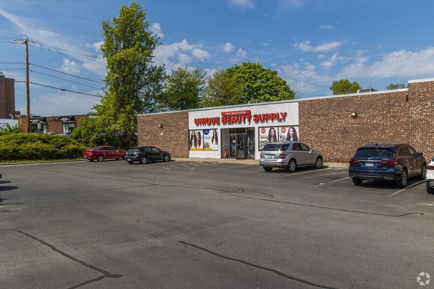 752-762 N Main St, Providence, RI for sale - Primary Photo - Image 1 of 1